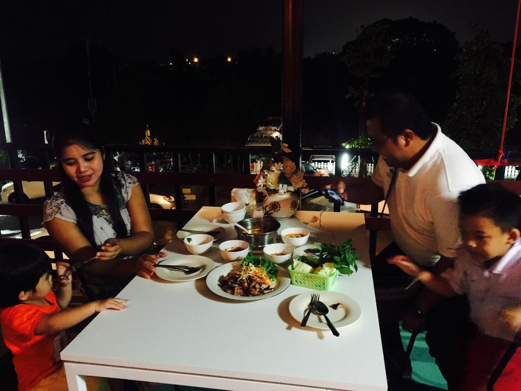 Por-Ho Boutique Hotel Nakhon Ratchasima Bagian luar foto